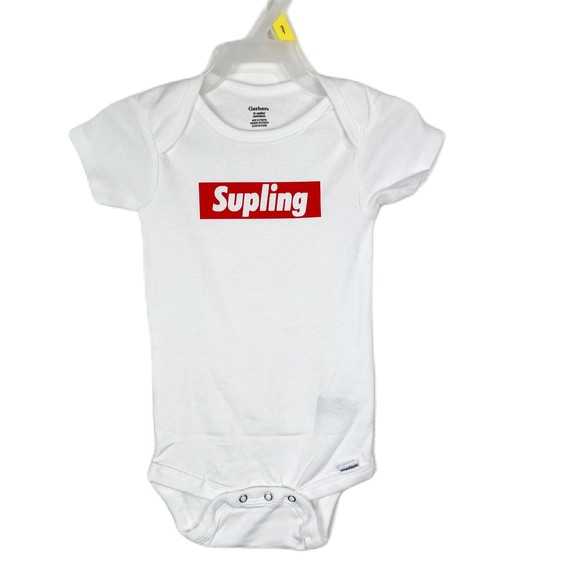 Gerber Onesie Baby 18 Months Unisex White Filipino Supling Supreme One Piece - Picture 1 of 10